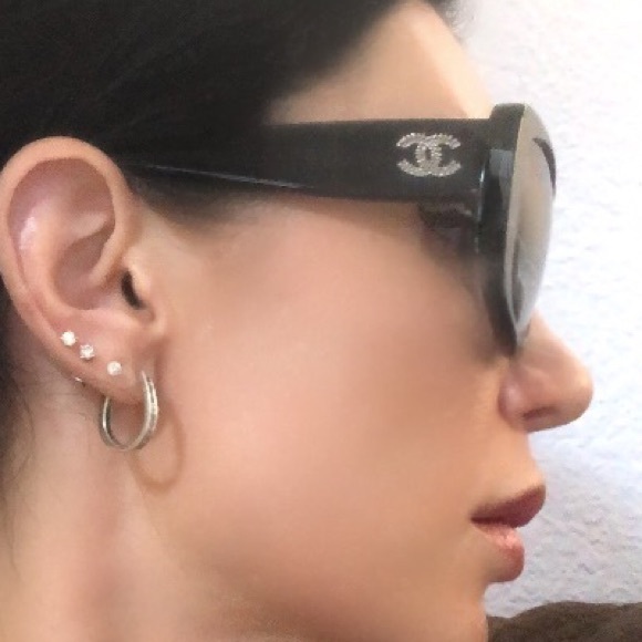 Auth Chanel Thick Black Frames Sunglasses, silver CC on arms w/ case, box & bag - Picture 13 of 13